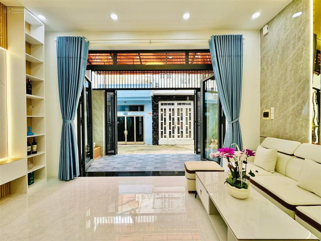 Cần bán gấp nhà ở điện biên phủ 70m2, phường 4, quận 3. shr, gần bệnh viện bình dân. giá tl