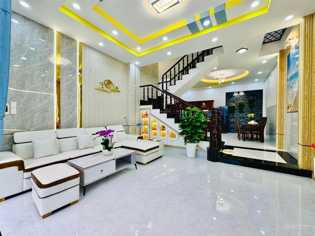 Cần bán gấp nhà ở điện biên phủ 70m2, phường 4, quận 3. shr, gần bệnh viện bình dân. giá tl