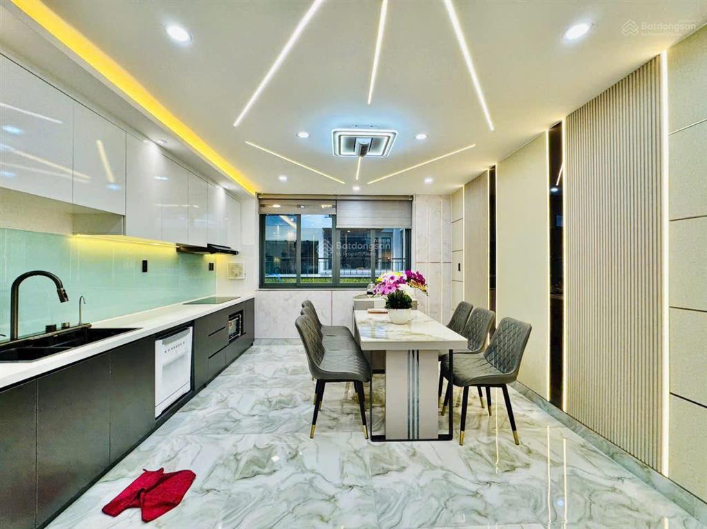 Bán gấp nhà 3 lầu ở đường số 12, bình an, quận 2. shr, hẻm 5m, tặng nội thất. thuê 35tr