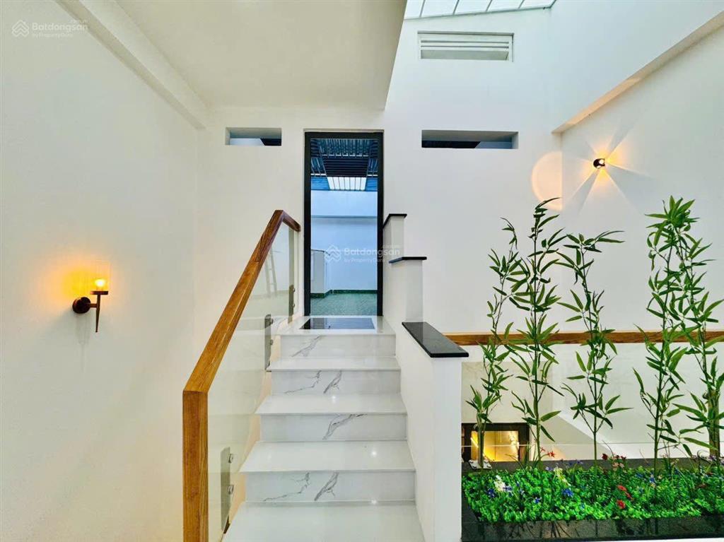 Bán gấp nhà 3 lầu ở đường số 12, bình an, quận 2. shr, hẻm 5m, tặng nội thất. thuê 35tr