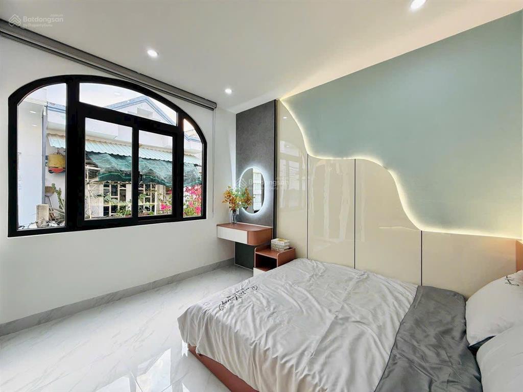 Duy nhất 1 căn 3 lầu ngay chợ hoa hồ thị kỷ, p1, quận 10. shr. cho thuê 25tr/tháng. giá tl