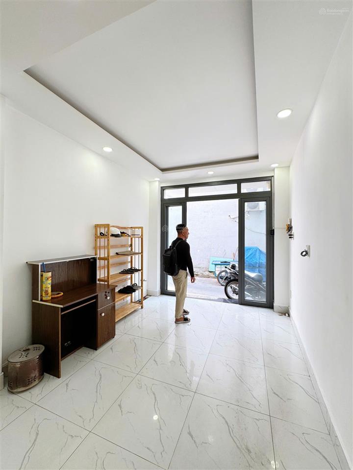 Gần ngã tư hàng xanh, bán gấp nhà chỉ 4 tỷ đinh bộ lĩnh, p15 bình thạnh. hiếm có 1 căn giá tốt