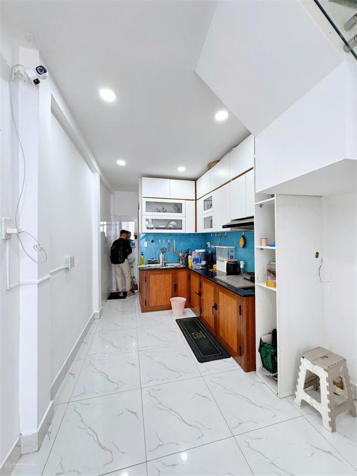 Gần ngã tư hàng xanh, bán gấp nhà chỉ 4 tỷ đinh bộ lĩnh, p15 bình thạnh. hiếm có 1 căn giá tốt