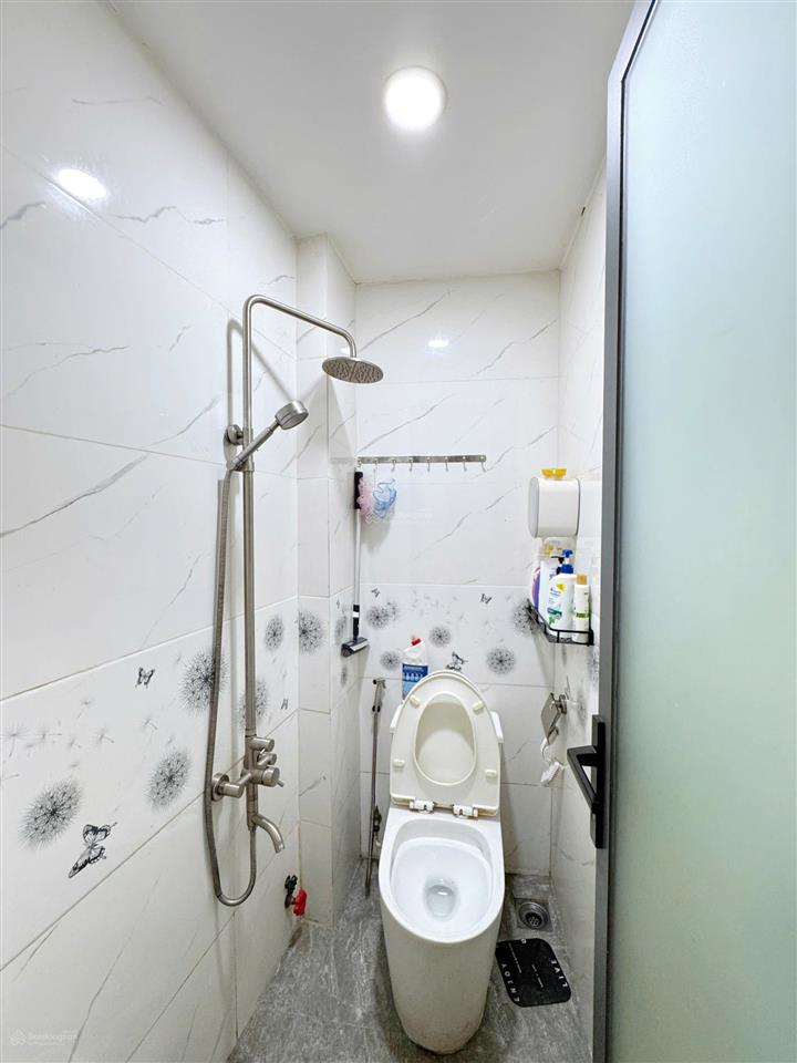 Gần ngã tư hàng xanh, bán gấp nhà chỉ 4 tỷ đinh bộ lĩnh, p15 bình thạnh. hiếm có 1 căn giá tốt