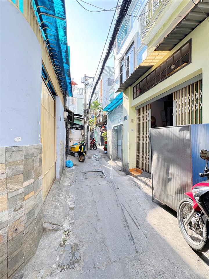 Gần ngã tư hàng xanh, bán gấp nhà chỉ 4 tỷ đinh bộ lĩnh, p15 bình thạnh. hiếm có 1 căn giá tốt