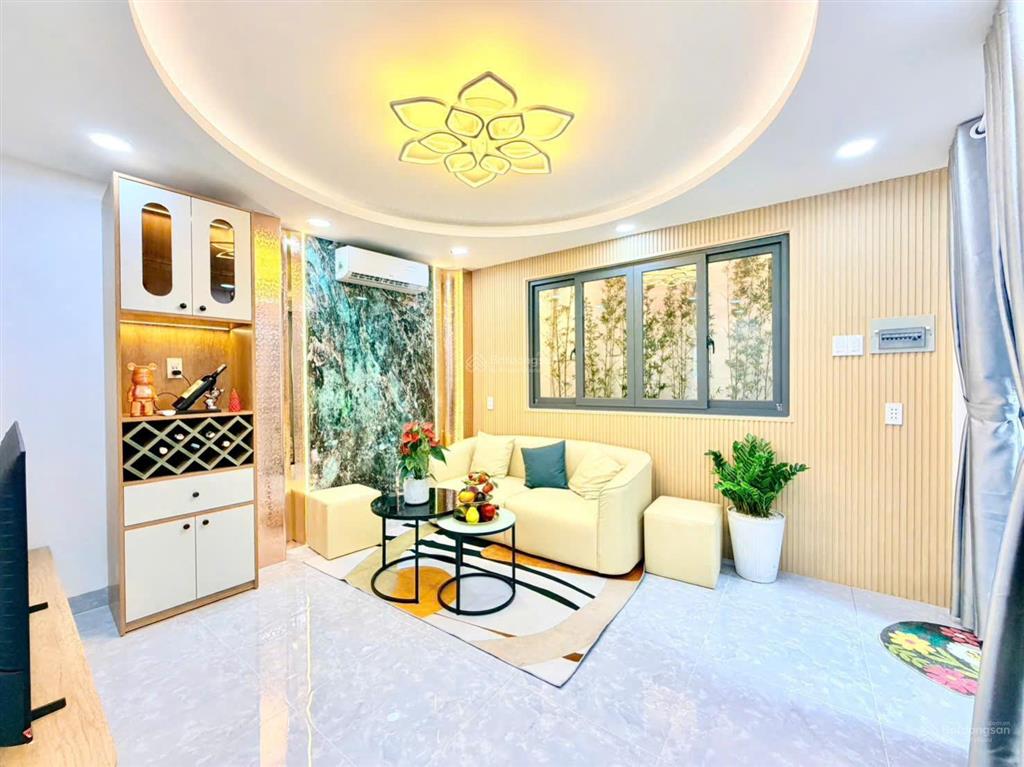 Hiếm có 1 căn nhà đẹp gần bà chiểu đường bạch đằng trung tâm bình thạnh. giá chỉ 5tỷ150