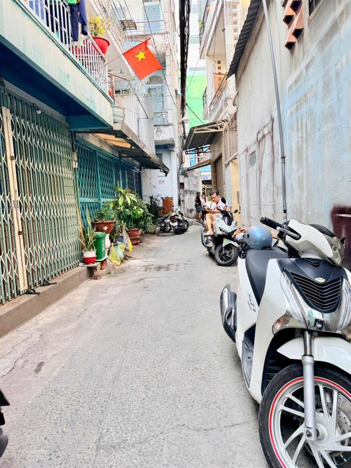 Hiếm có 1 căn nhà đẹp gần bà chiểu đường bạch đằng trung tâm bình thạnh. giá chỉ 5tỷ150
