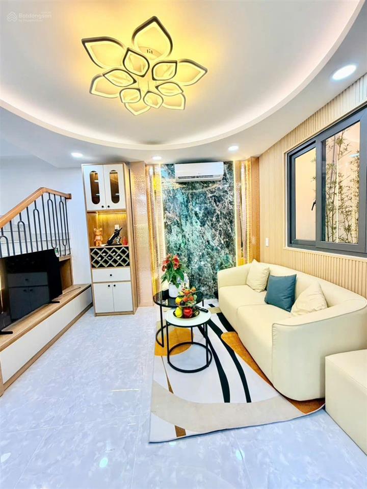 Hiếm có 1 căn nhà đẹp gần bà chiểu đường bạch đằng trung tâm bình thạnh. giá chỉ 5tỷ150