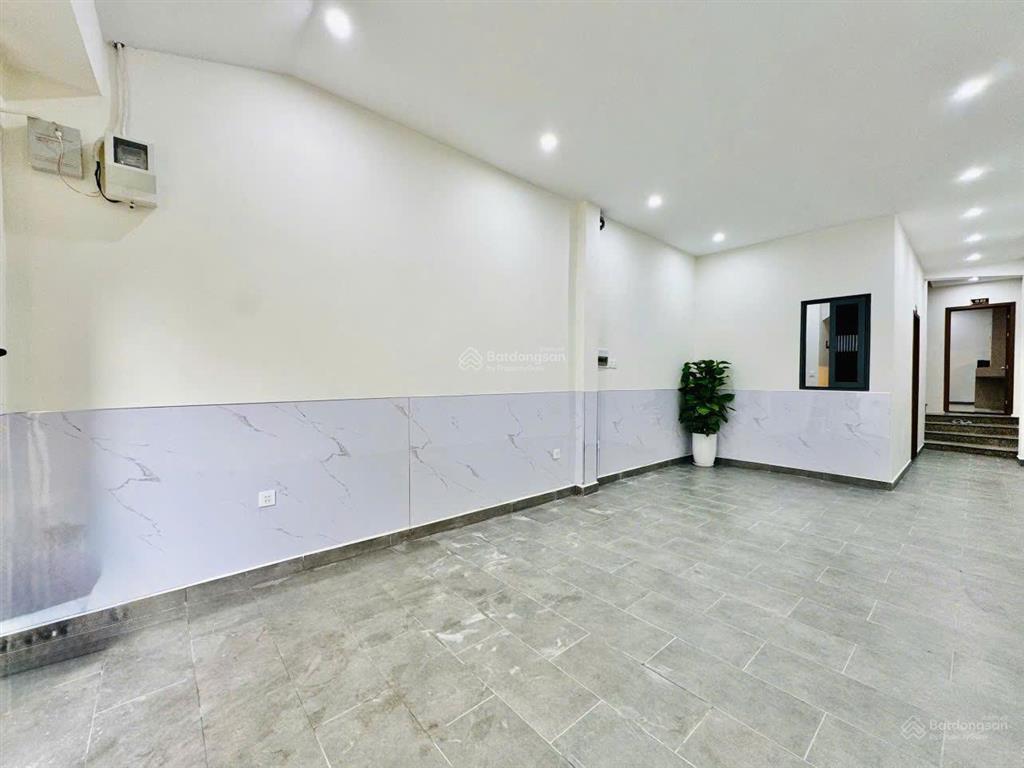 Căn hộ dịch vụ thu nhập 72tr/th siêu vị trí 4 tầng, ngã tư phú nhuận. hxh phan đăng lưu. giá 11tỷ68