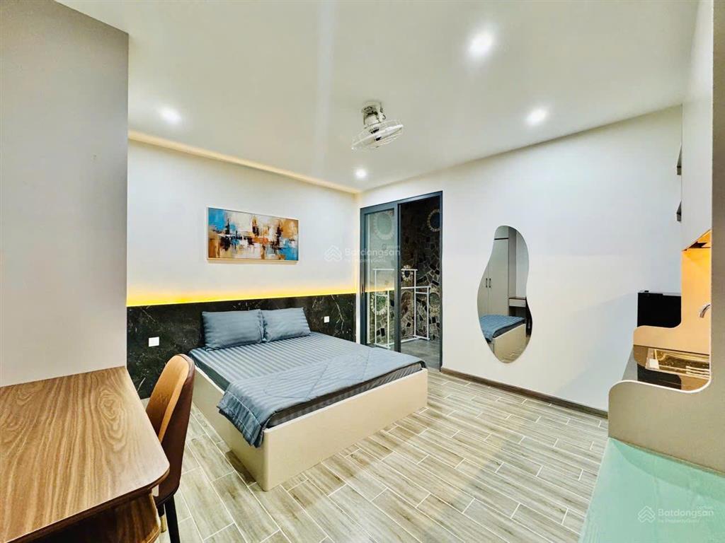 Căn hộ dịch vụ thu nhập 72tr/th siêu vị trí 4 tầng, ngã tư phú nhuận. hxh phan đăng lưu. giá 11tỷ68