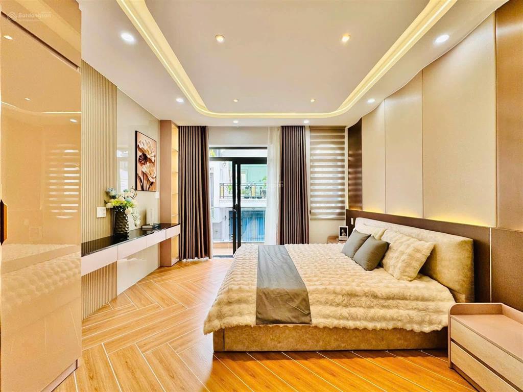 Siêu phẩm xây mới thang máy 68m2 5 lầu, gần trường nguyễn du, gò vấp. giá 12tỷ9