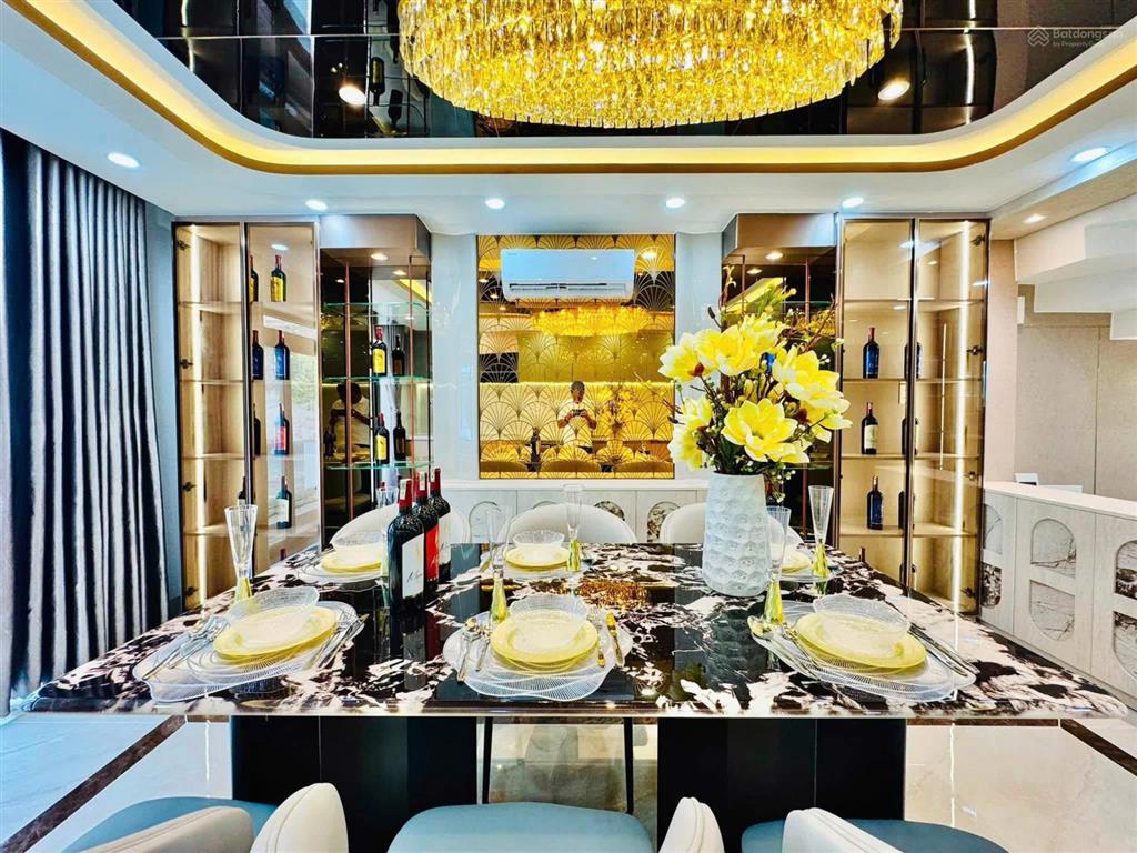 Siêu phẩm xây mới thang máy 68m2 5 lầu, gần trường nguyễn du, gò vấp. giá 12tỷ9