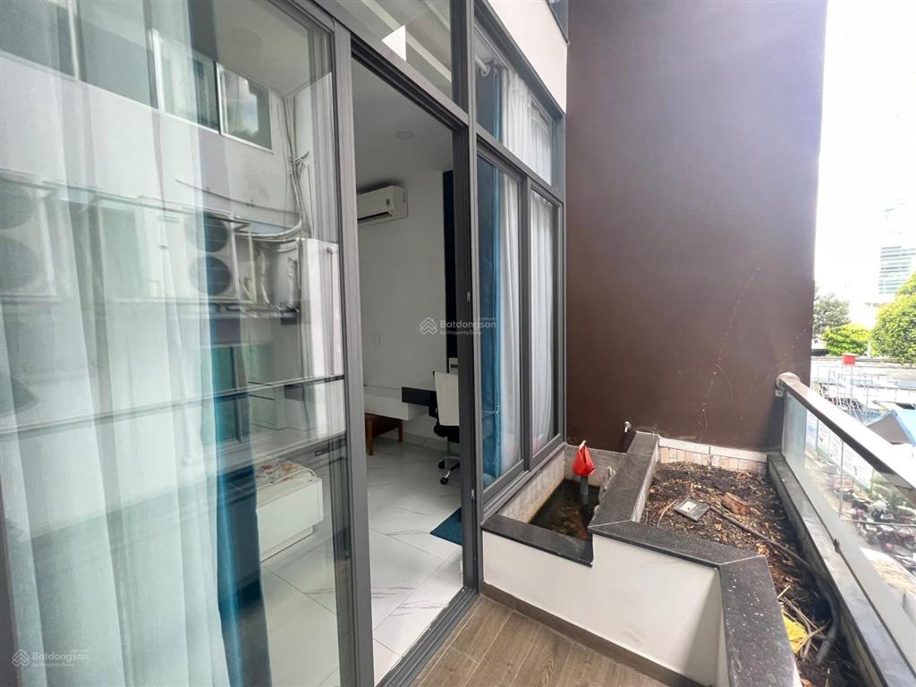 Cho thuê căn hộ 1pn cao cấp lý chính thắng q3  50m2  full nội thất  ban công lớn