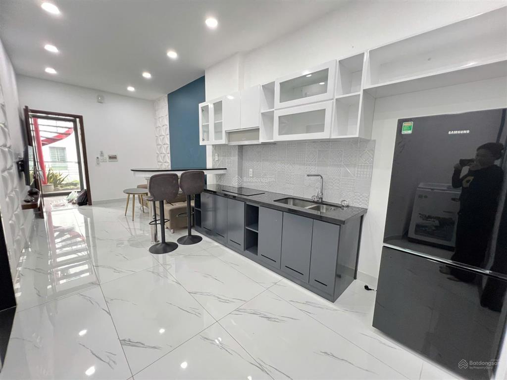 Cho thuê căn hộ 1pn cao cấp lý chính thắng q3  50m2  full nội thất  ban công lớn