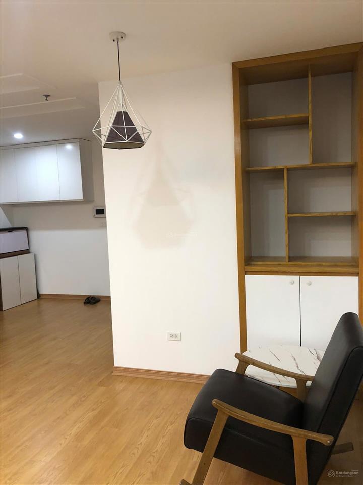 Mình chính chủ cần bán gấp căn tầng 8 sudico ct1 bán mọi giá  0977 146 ***