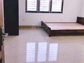Cho thuê gấp 45m2 giá 4tr5 có 2 giường không giới hạn người ở  0977 146 ***