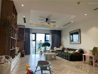 Chủ cần tiền cần bán căn góc mipec xuân thủy 80m2 2n2wc giá rẻ nhất tt  0977 146 ***