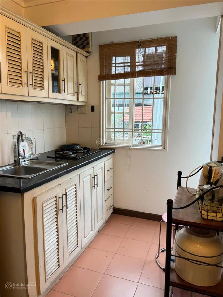 Cho thuê trần quốc toản hoàn kiếm hà nội studis 1n1k 60m2 giá 7,5 triệu  0977 146 ***