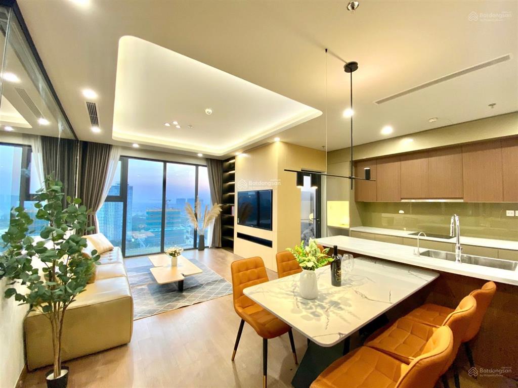 Cần bán gấp căn discovery complex 302 cầu giấy 3n2wc giá rẻ nhất tt  0977 146 ***