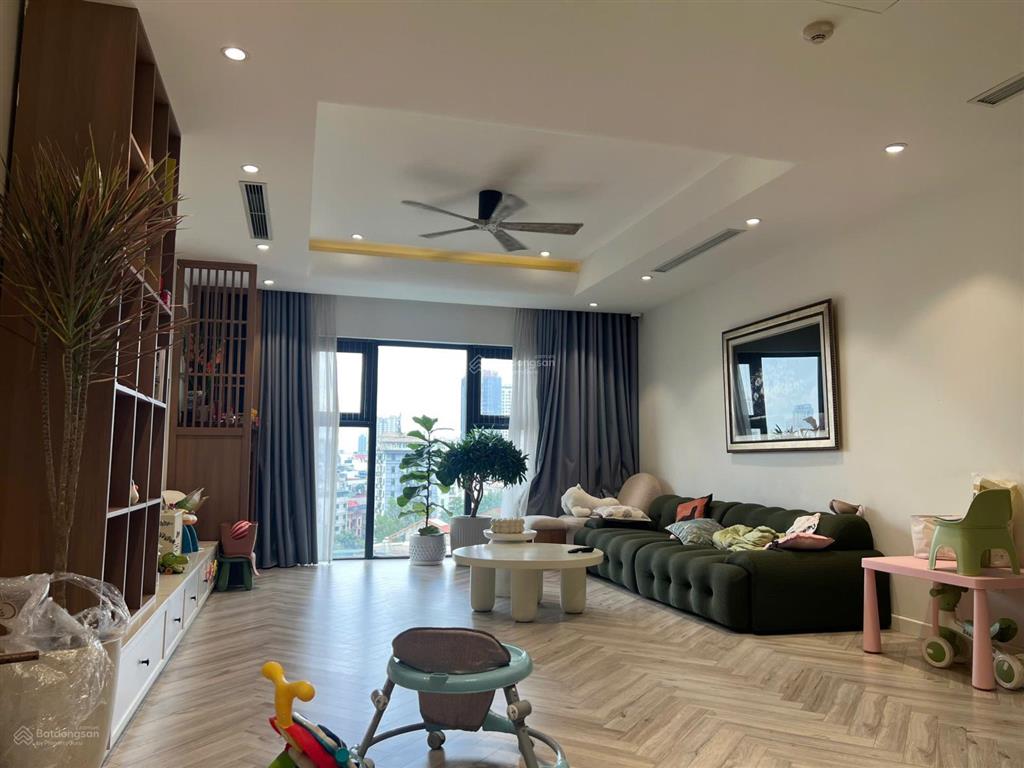 Chủ cần tiền bán gấp căn góc dự án n03 trần quý kiên 65m² thiết kế 2n2wc giá 5tỷ2  0977 146 ***