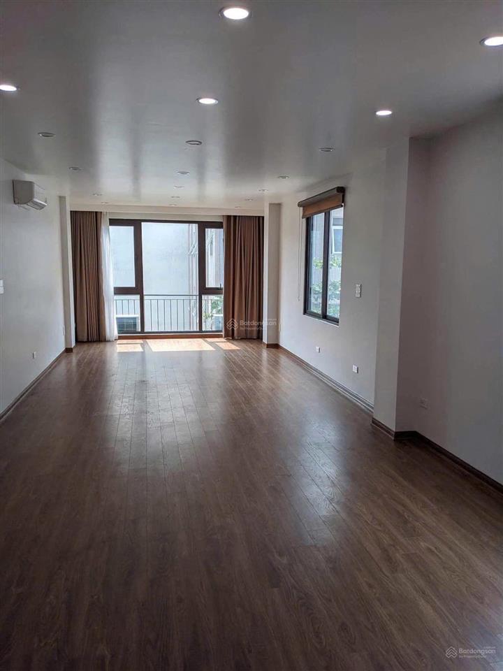 Cho thuê văn phòng 444 đội cấn 65m²  0977 146 ***