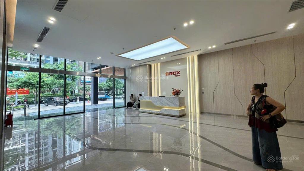 Chính chủ cho thuê sàn 150m2 thông sàn vận hành ngay  0977 146 ***