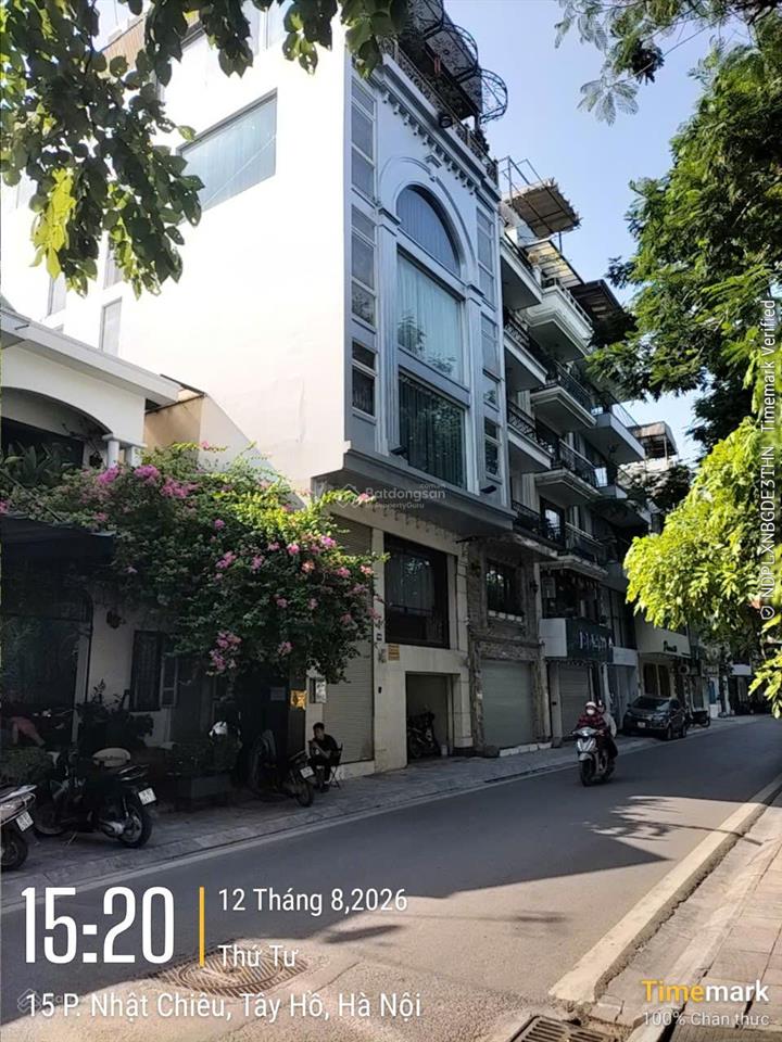 Mặt phố nhất chiêu nhìn thẳng hồ tây, chỗ 2 con rồng. mặt tiền 5m,  0977 146 ***