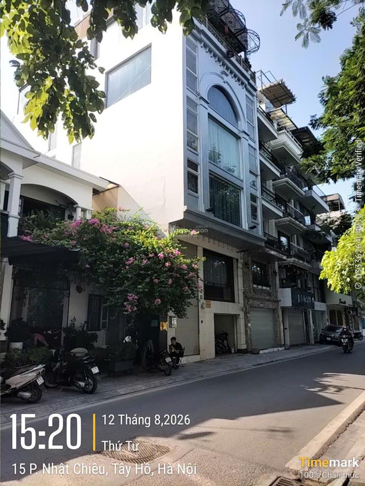 Mặt phố nhất chiêu nhìn thẳng hồ tây, chỗ 2 con rồng. mặt tiền 5m,  0977 146 ***