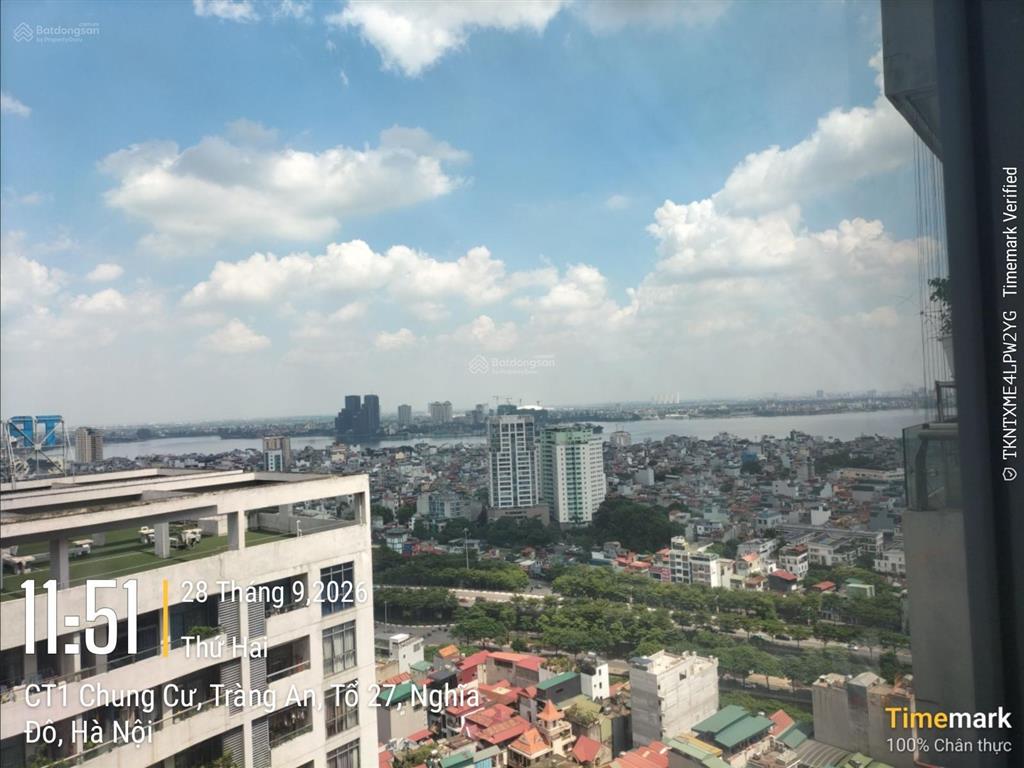 Cần bán căn góc 88,8m2 thiết kế 3n 2wc full nội thất.  0977 146 ***