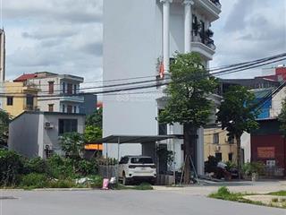 Chủ không xoay được tài chính cần bán gấp mảnh đất  0977 146 ***