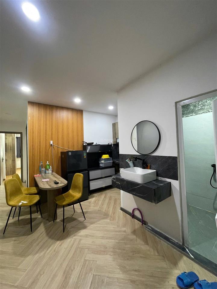 Căn studio 2pn cực kỳ đẹp đường lê hồng phong