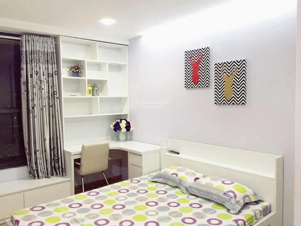 Cần cho thuê căn hộ tại starcity lê văn lương 2 ngủ full đồ giá 14tr/th có xuất để ôtô 0912 883 ***