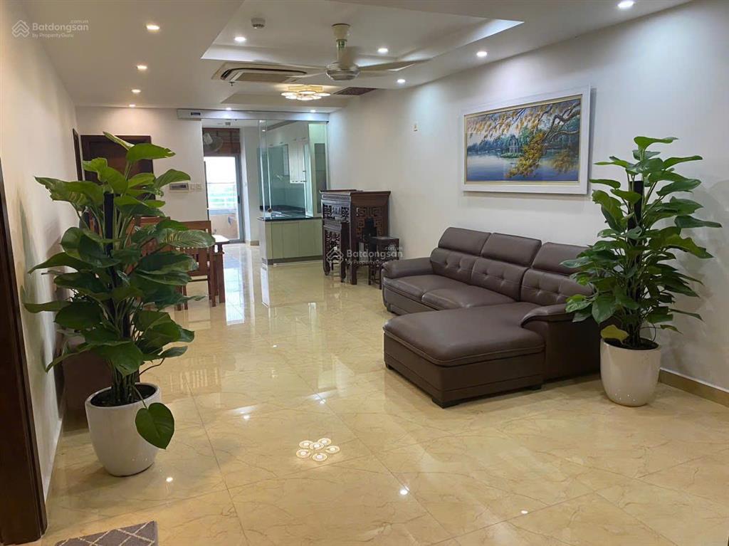 Bán gấp căn hộ 3 phòng ngủ full đồ 122m tại diamond flower 48 lê văn lương giá chỉ 12 tỷ