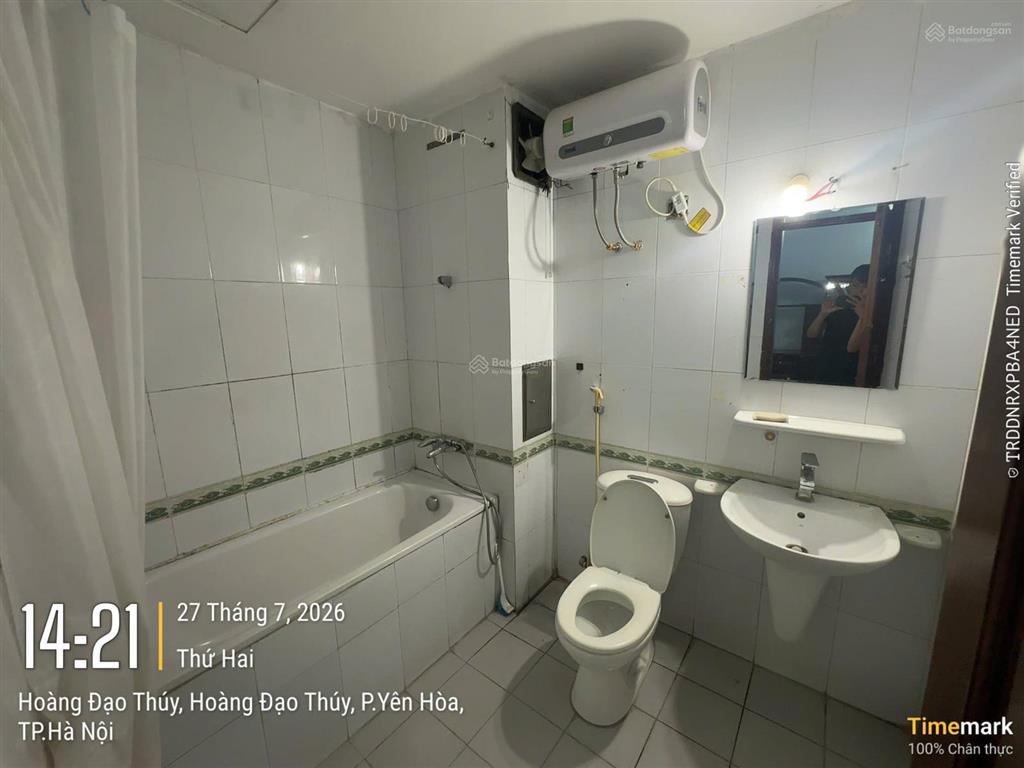 Cho thuê căn hộ 17t khu trung hòa nhân chính 2 phòng ngủ đồ cơ bản chỉ 12,5 tr/tháng  0912 883 ***