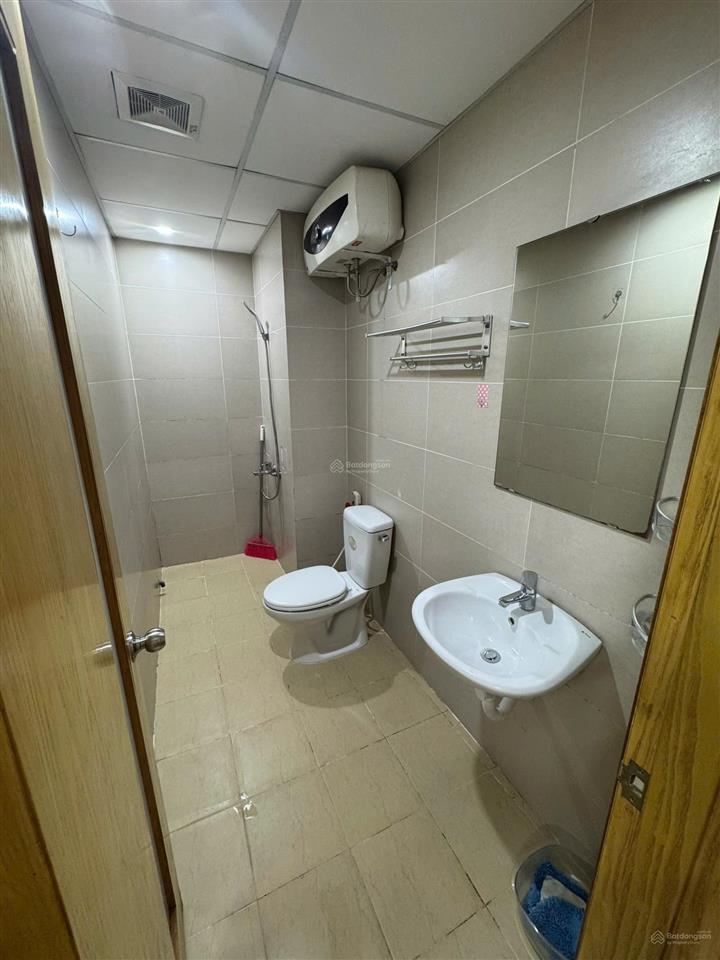 Cho thuê gấp căn hộ 2 ngủ full đồ giá rẻ tại golden west  lê văn thiêm giá chỉ 14,5 triệu/tháng