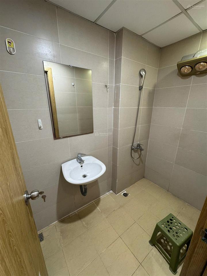 Cho thuê gấp căn hộ 2 ngủ full đồ giá rẻ tại golden west  lê văn thiêm giá chỉ 14,5 triệu/tháng