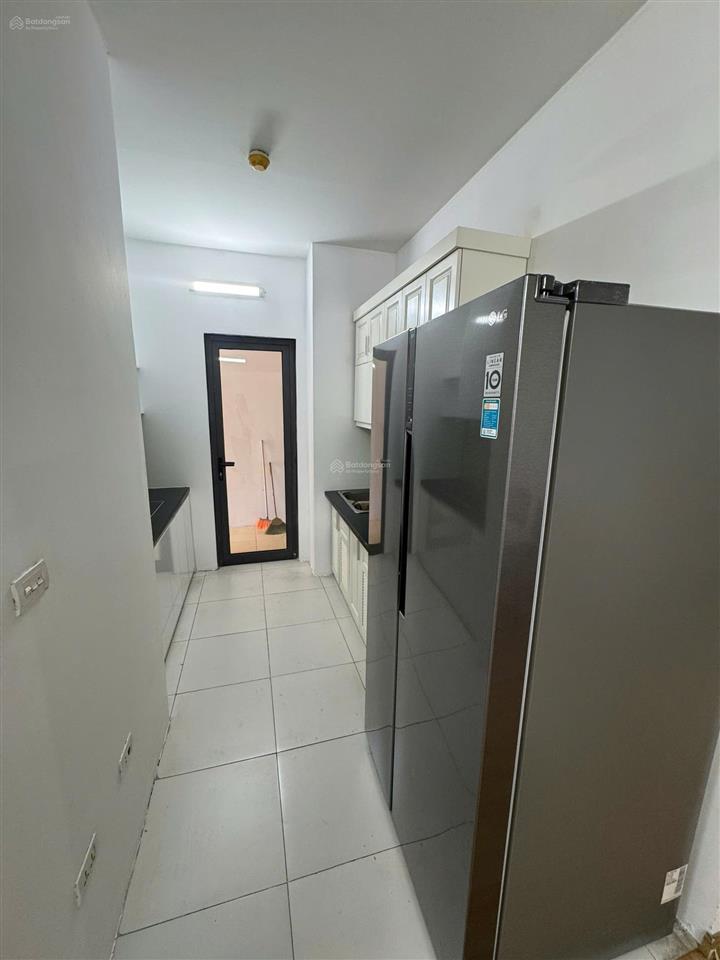 Cho thuê gấp căn hộ 2 ngủ full đồ giá rẻ tại golden west  lê văn thiêm giá chỉ 14,5 triệu/tháng