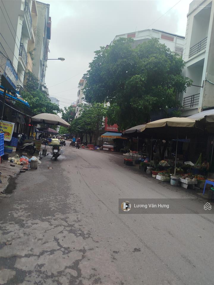 Bán gấp lô đất đấu giá ngô thì nhậm,hà đông dt 48m2 đường phân lô vỉa hè kinh doanh giá 16 tỷ