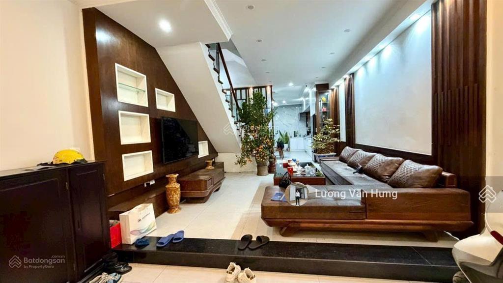 Bán gấp liền kề làng việt kiều châu âu,hà đông dt 80m2 4 tầng ôtô tránh full nội thất nhỉnh 23 tỷ