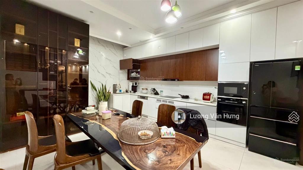 Bán gấp liền kề làng việt kiều châu âu,hà đông dt 80m2 4 tầng ôtô tránh full nội thất nhỉnh 23 tỷ