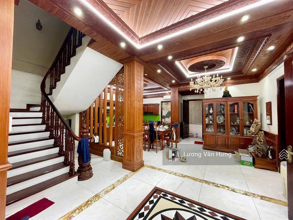Bán gấp biệt thự văn phú, hoàn thiện đẹp dt 225m mt 11m 4 tầng thang máy full nội thất nhỉnh 36 tỷ