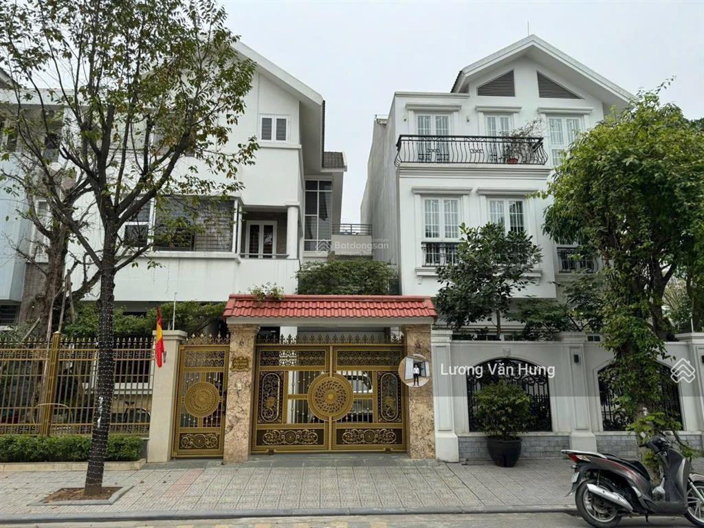 Giảm chào 5 tỷ bán gấp biệt thự văn phú, dt 201m2 mt 11m xây 4 tầng full nội thất đẹp nhỉnh 32 tỷ