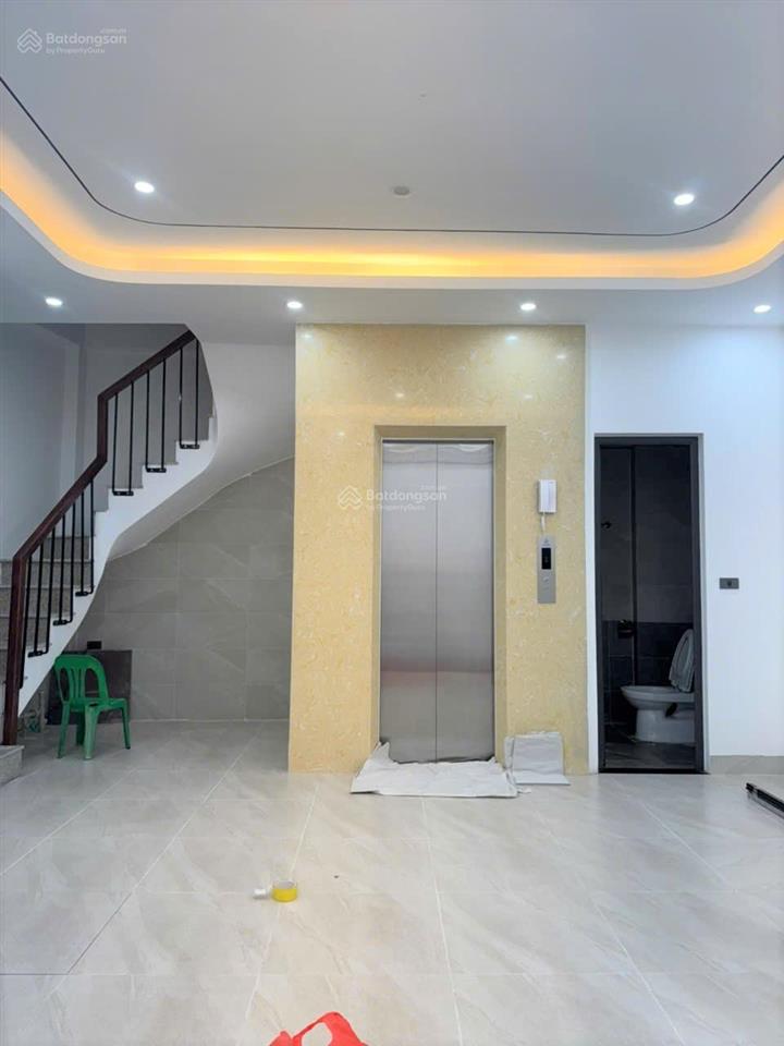 Diện tích 31m2, 5 tầng thang máy, giá 5,2ty. nhà mới đẹp thượng cát, bắc từ liêm. gần trường, chợ