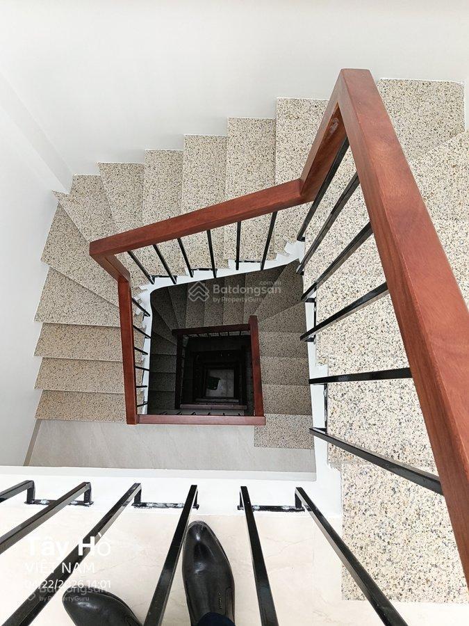 Diện tích 31m2, 5 tầng thang máy, giá 5,2ty. nhà mới đẹp thượng cát, bắc từ liêm. gần trường, chợ