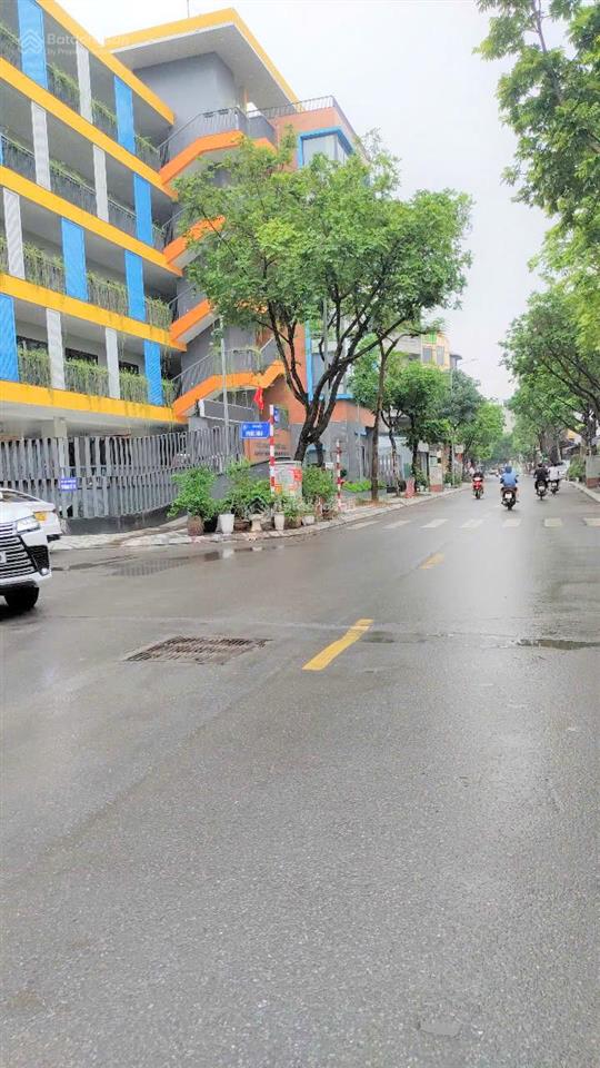D/t 112m2 (c4) rộng 6,9m. giá 20 tỷ. phú thượng, tây hồ. gara ô tô tránh, kinh doanh. ciputra
