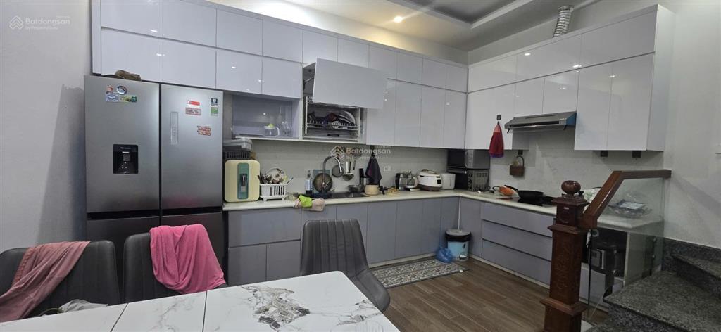 Phú thượng, tây hồ, dt 65m2, mt 5m, 6 t thang máy, kinh doanh dòng tiền 25tr/th. hàng xóm ciputra