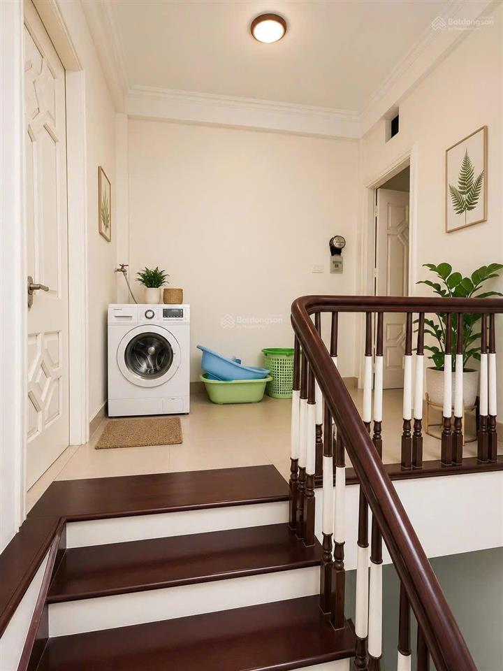 Bán căn hộ dịch vụ, phú thượng, tây hồ. lô góc 55m2, 7t thang máy, 15 phòng, 60tr/th