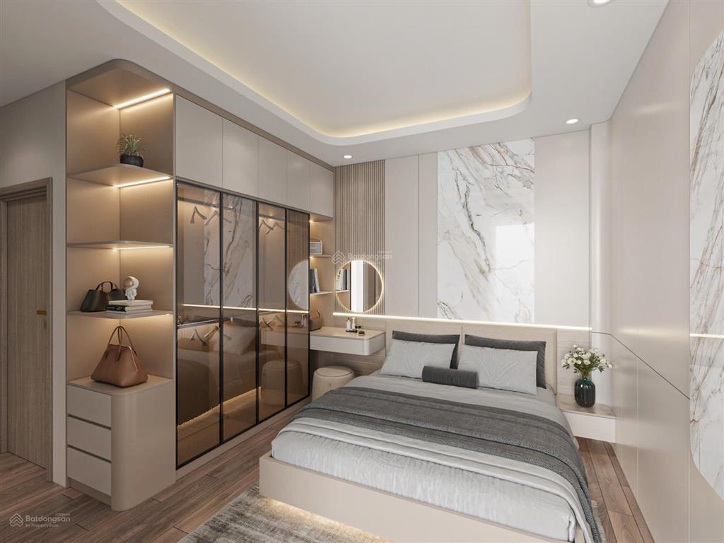 Trung tâm lạc long quân, tây hồ. dt 59 m2, 6 tầng thang máy. 15 tỷ. đi dạo hồ tây