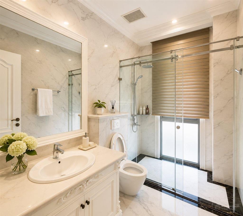 Cho thuê biệt thự khu hồ vinhomes the harmony
 gần vườn hoa, gần hồ
 full đồ có thang máy