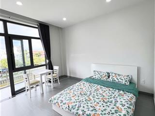 Căn hộ full nội thất, ban công, mới 100% ngay bờ kè quận 3 giáp phú nhuận, quận 1 đường hoàng sa